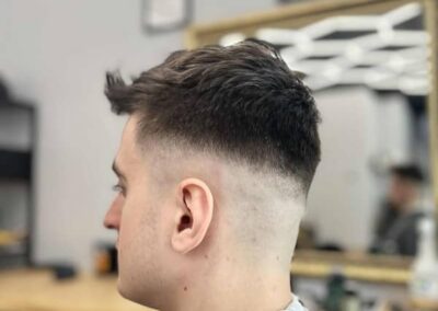 quiff-srednie-cieniowanie-mid-fade
